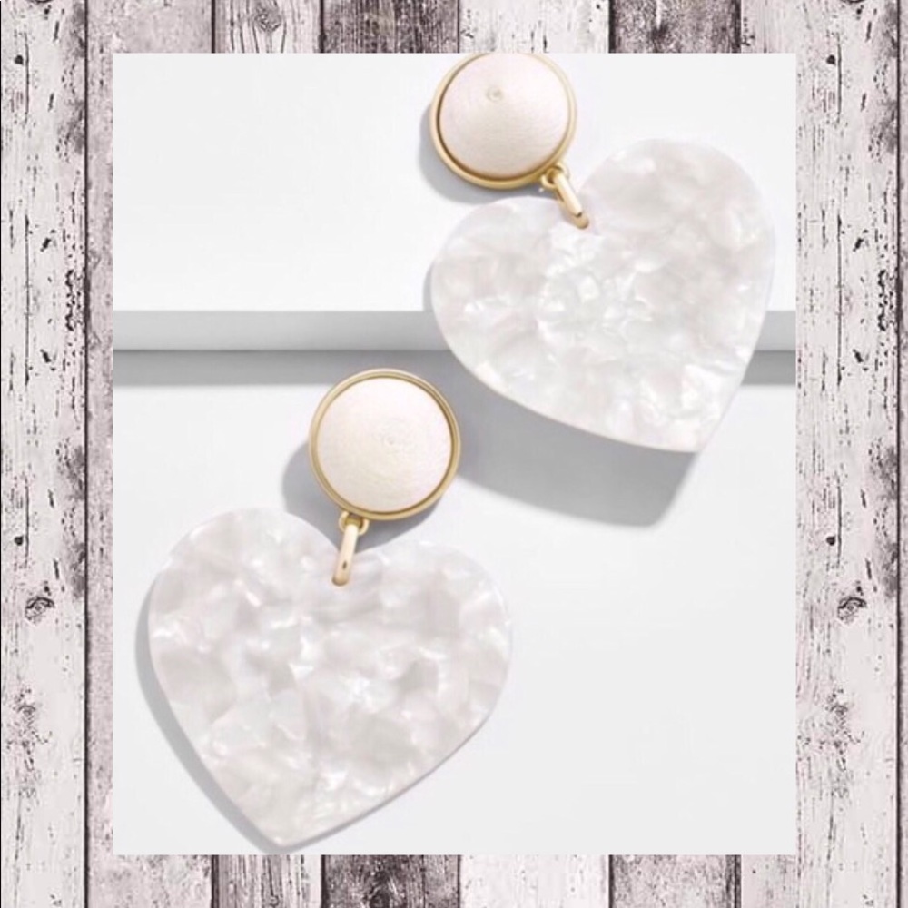 5 for $25 ✖️🖤 White Acetate Heart Earrings ✖️🖤